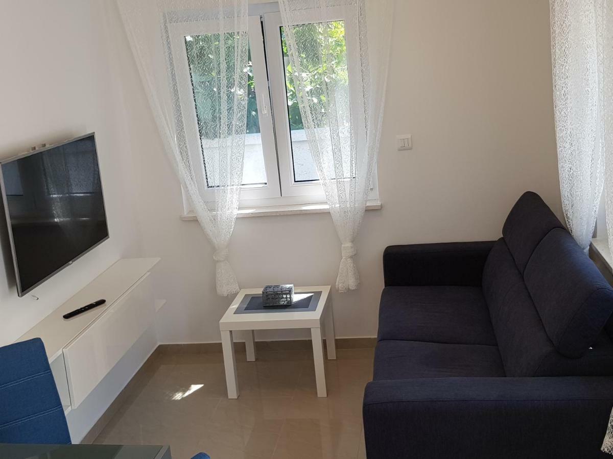 Evita Fazana Premium Studio Apartments المظهر الخارجي الصورة