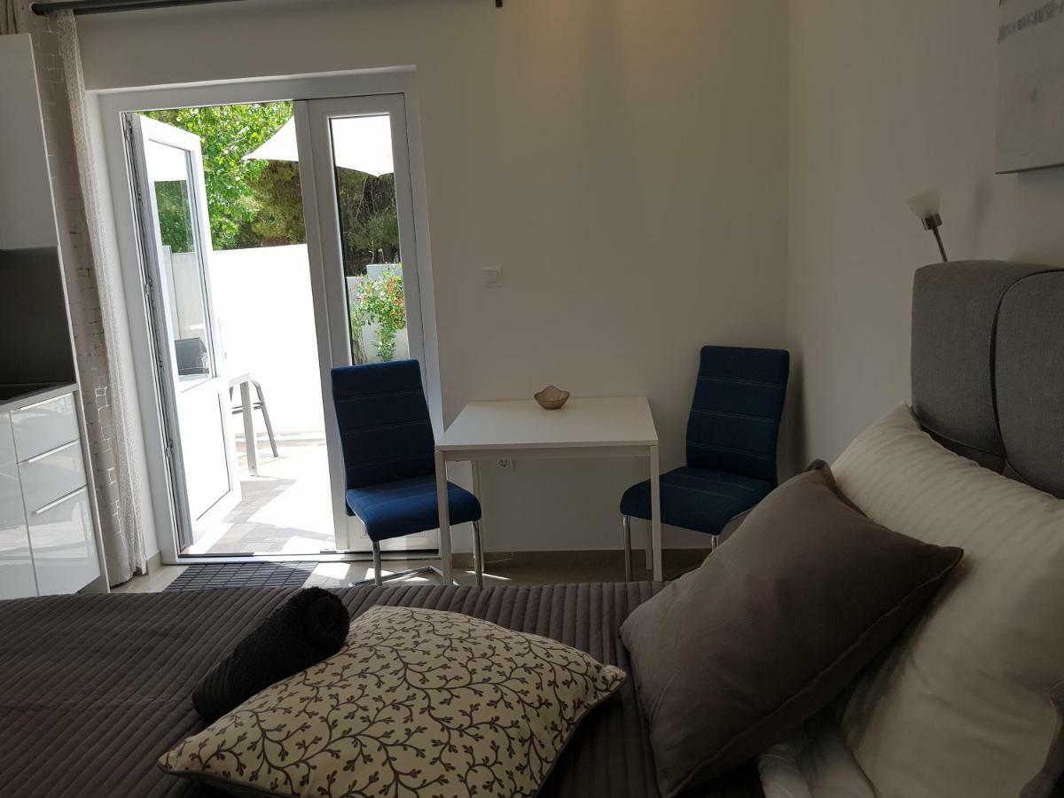 Evita Fazana Premium Studio Apartments المظهر الخارجي الصورة